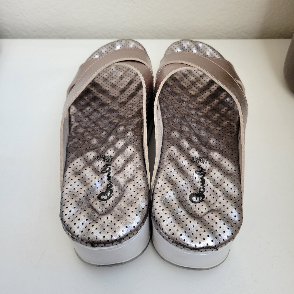 Platform Sandals - Picture 5 of 9